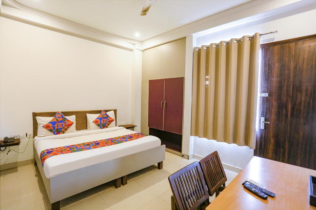 Fabhotel Novel Suites - Nr Yashobhoomi Convention Centre Нью-Делі Екстер'єр фото